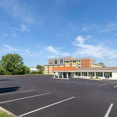 Days Inn & Suites By Wyndham Grand Rapids Near Downtown Wyoming Buitenkant foto