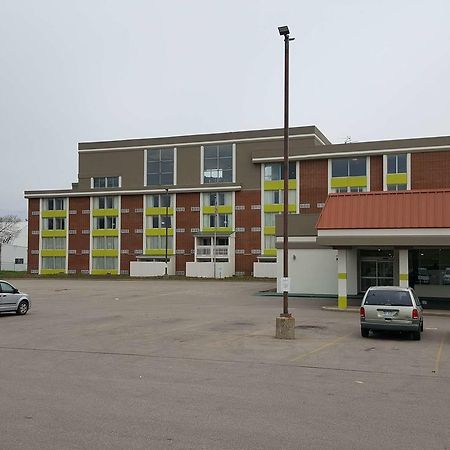Days Inn & Suites By Wyndham Grand Rapids Near Downtown Wyoming Buitenkant foto