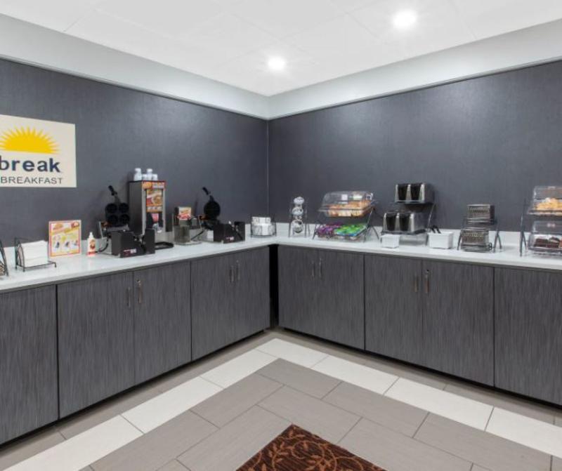 Days Inn & Suites By Wyndham Grand Rapids Near Downtown Wyoming Buitenkant foto